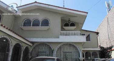 AMPLIA CASA EN RENTA  EN AVENIDA HINCAPIE - Image 1