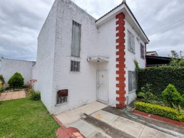 REMATO HERMOSA CASA EN RES. VALLES DE MARIA VILLA NUEVA Q675000 INF. LUCY BARRAZA 55359756