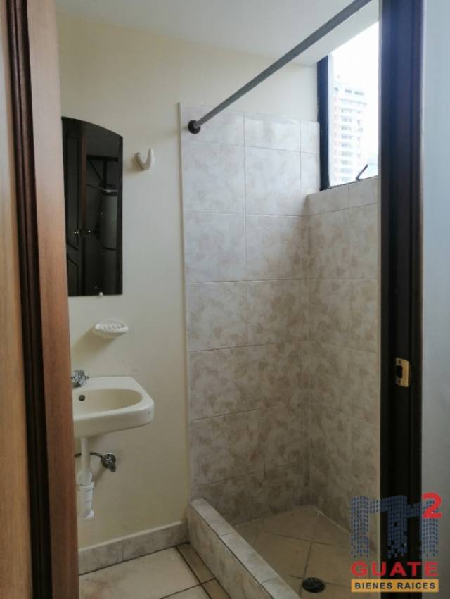 Apartamento de 179 m2 de construcción en Renta, Zona 14 - Image 4