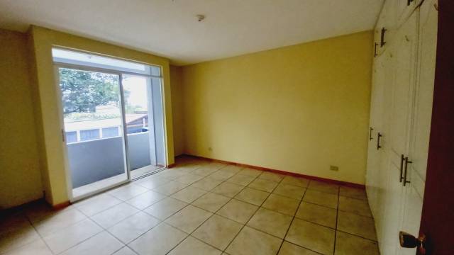 APARTAMENTO EN RENTA EN ZONA 15 VISTA HERMOSA - Image 4