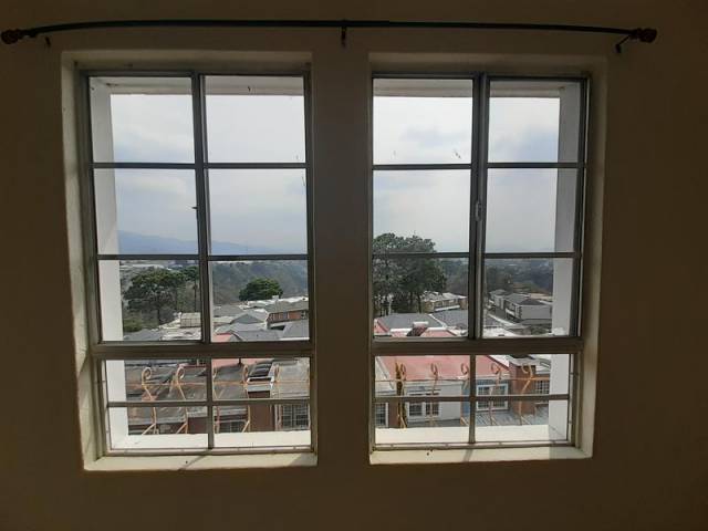 Apartamento en Renta Zona 13 Monte Azul - Image 2