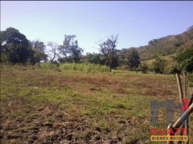 Terreno de 3983 m2, en Renta Jutiapa - Image 2