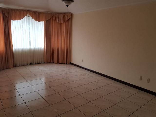 Casa en Venta Carretera a El Salvador Fraijanes - Image 3