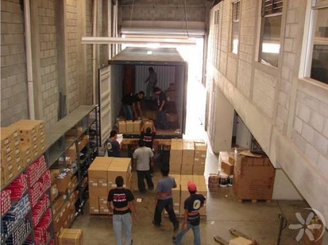 Alquilo Bodega en Zona 10 - Miniatura 5