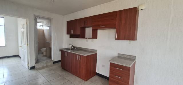 Apartamento en renta en zona 12 - Image 3