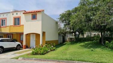 Casa en Venta Villa Nueva, adentro de condominio !!! - Image 1