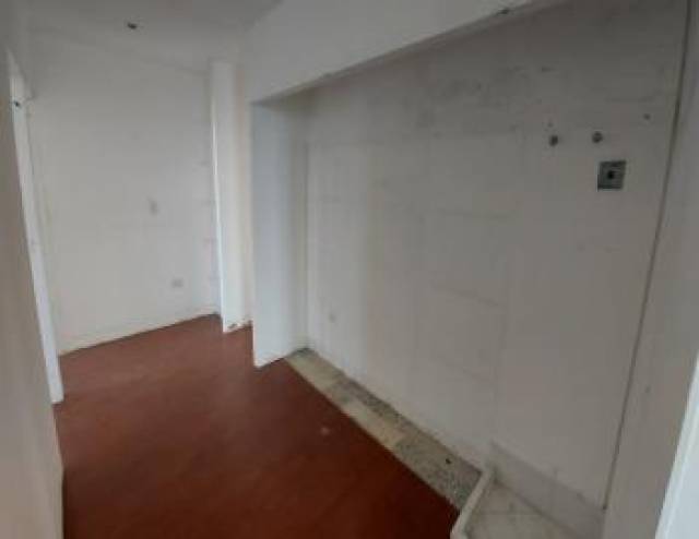 Apartamento Edificio Meridian, Zona 15 - Image 5