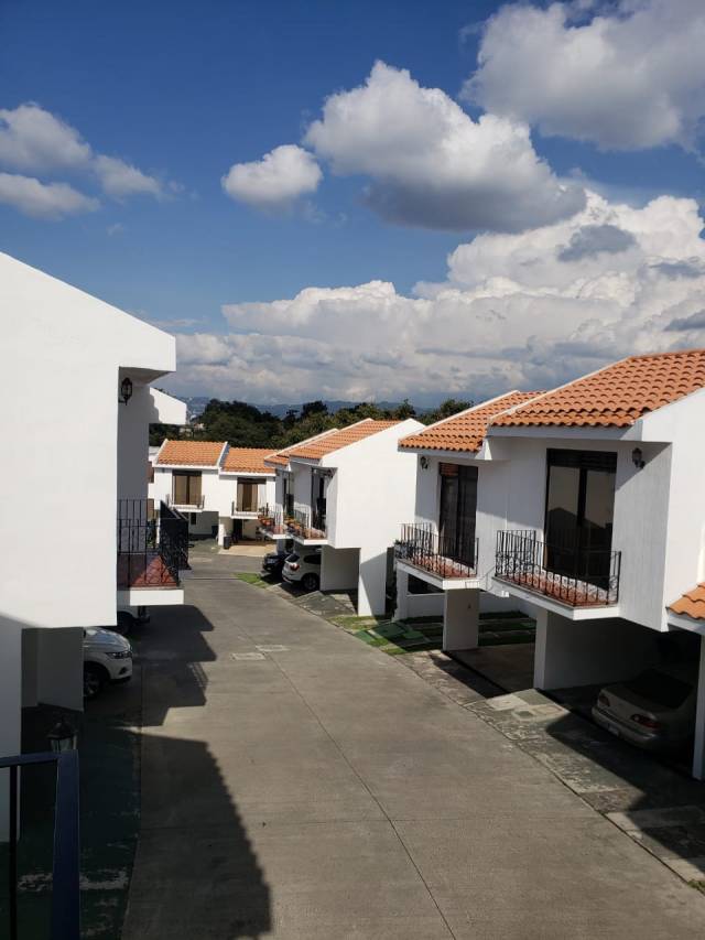 Casa Condominio Cerro Azul, Zona 8, Mixco - Image 2