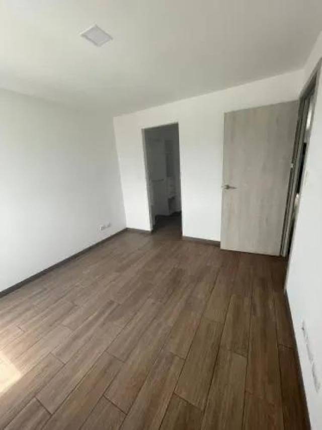 (+1) Penthouse Edificio Pradera Vistares, Zona 12 - Image 3
