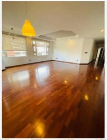 (+1) Apartamento Edificio Portofino, Zona 10 - Image 1