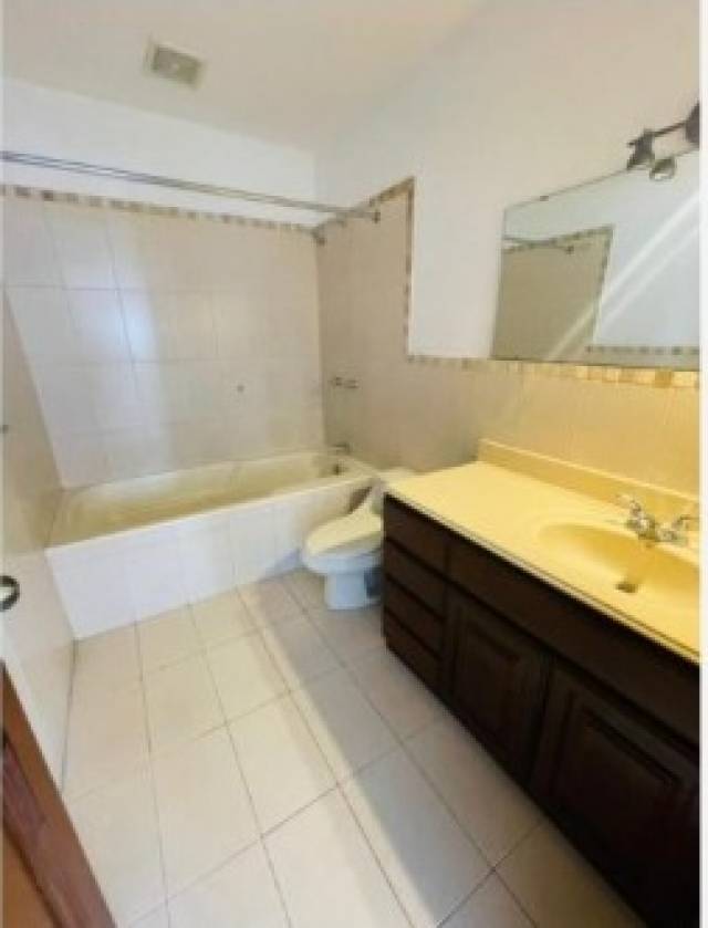 (+1) Apartamento Edificio Portofino, Zona 10 - Image 5