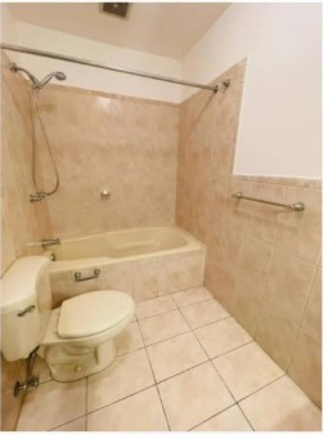 (+1) Apartamento Edificio Portofino, Zona 10 - Miniatura 6