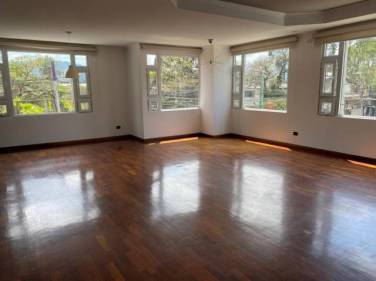 (+1) Apartamento Edificio Portofino, Zona 10 - Image 1