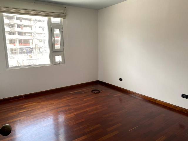 (+1) Apartamento Edificio Portofino, Zona 10 - Image 2