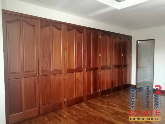 Apartamento de 155 m2 de construcción en Renta, Zona 10 - Miniatura 8
