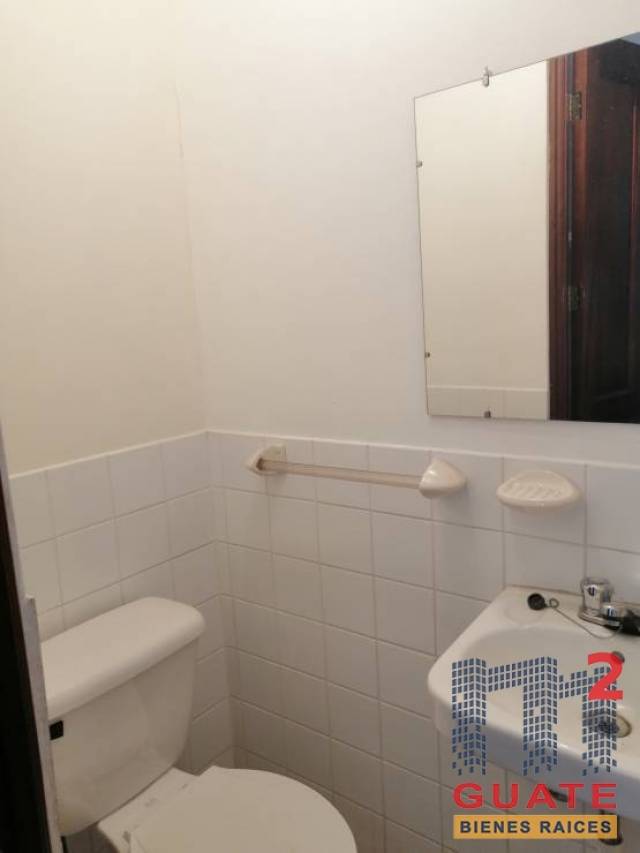 Apartamento de 155 m2 de construcción en Renta, Zona 10 - Miniatura 12