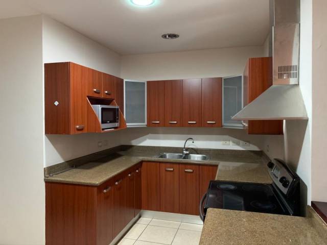 (+1) Apartamento Jardines del Acueducto, Zona 10 - Image 4