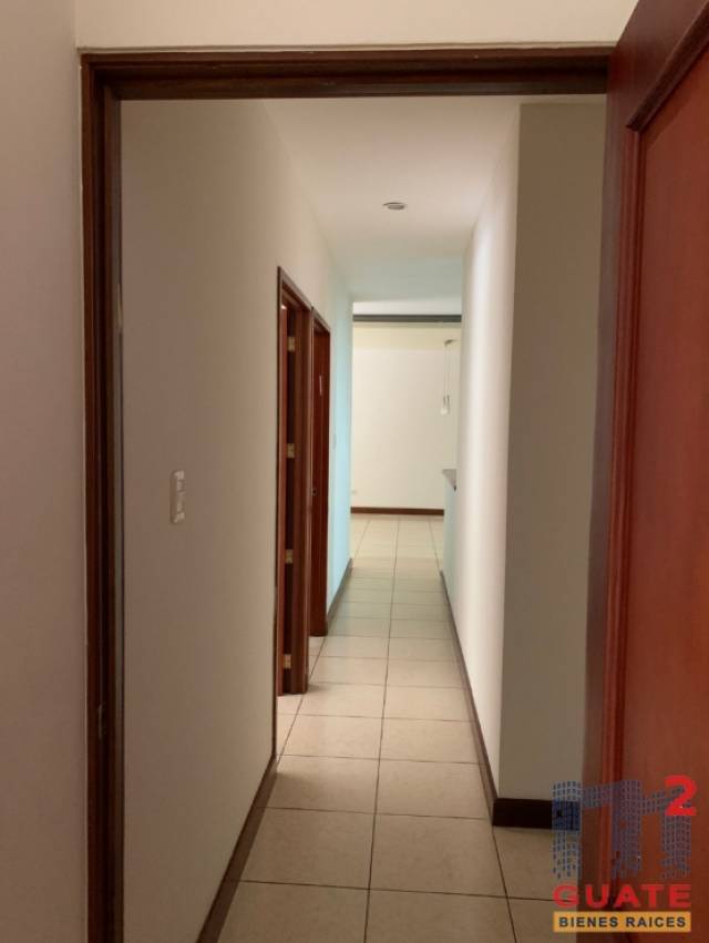 Apartamento de 154 m2 de construcción en Venta, Zona 10 - Miniatura 6