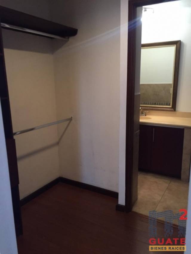 Apartamento de 153 m2 de construcción en Renta, Zona 14 - Miniatura 4