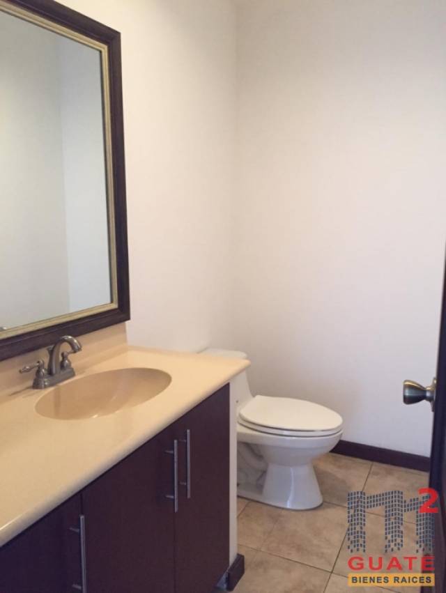 Apartamento de 153 m2 de construcción en Renta, Zona 14 - Miniatura 7