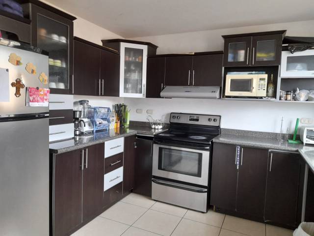 (+1) Casa Bosques de San Marino, Zona 8, Mixco - Image 4