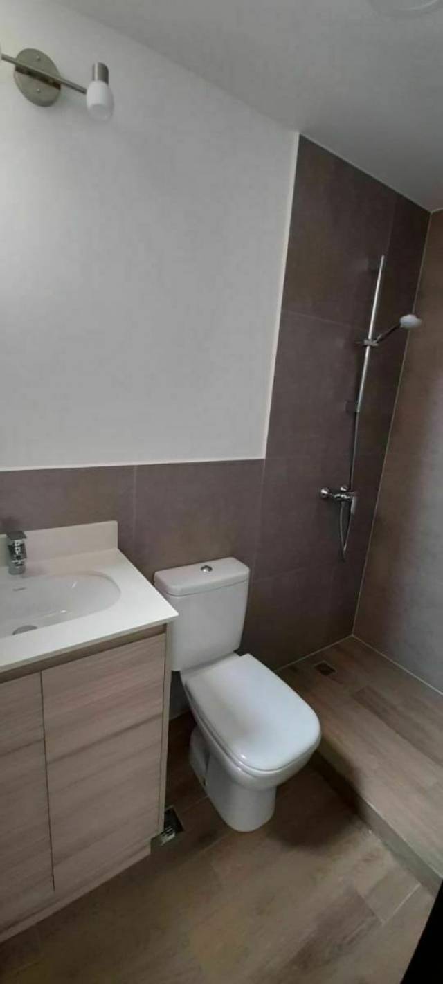 (+1) Apartamento Edificio Casa Once, Zona 14 - Miniatura 8