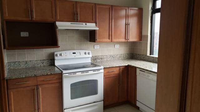 (+1) Apartamento Edificio Almeira, Zona 14 - Miniatura 4