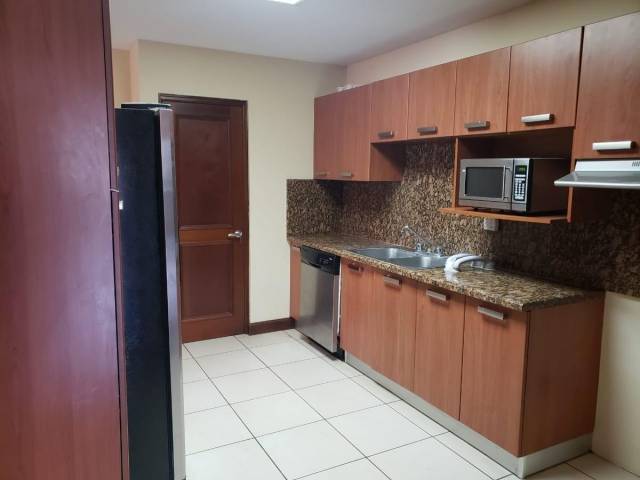 (+1) Apartamento Edificio San Ángel, Zona 14 - Image 3