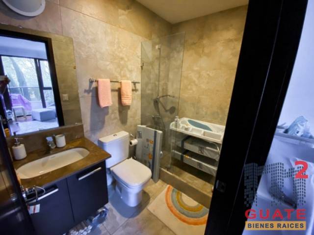 Apartamento de 200 m2 de construcción en Renta, Zona 14 - Miniatura 11