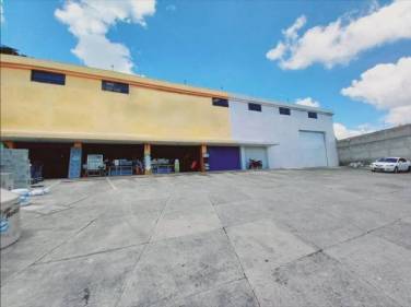 Bodega en renta sobre Calzada Roosevelt zona 1 Mixco - Image 1
