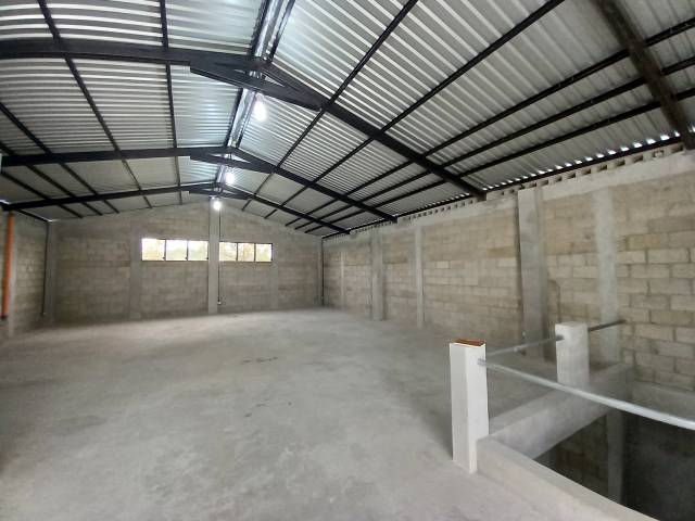OFIBODEGA PARA ESTRENAR EN RENTA ZONA 5 - Miniatura 3