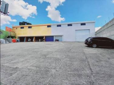 Bodega Comercial en renta en zona 1 de mixco - Image 1