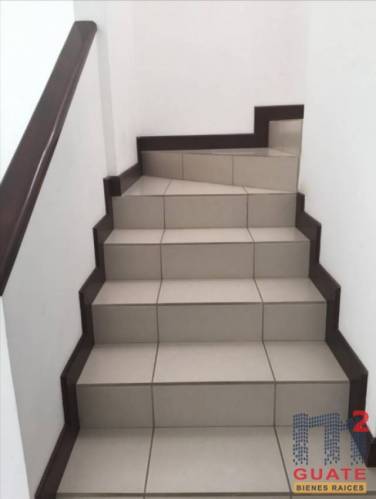 Casa de 200 m2 de construcción en Venta, Fraijanes - Image 1
