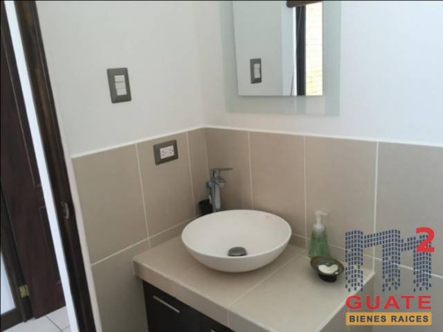 Casa de 200 m2 de construcción en Venta, Fraijanes - Miniatura 2