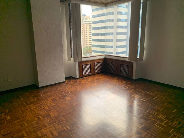 (+1) Apartamento Santa Clara, Zona 10 - Image 5