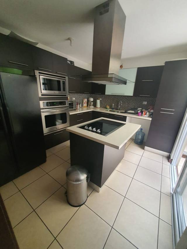 (+1) Casa Ensenada de San Isidro, Zona 16 - Image 4