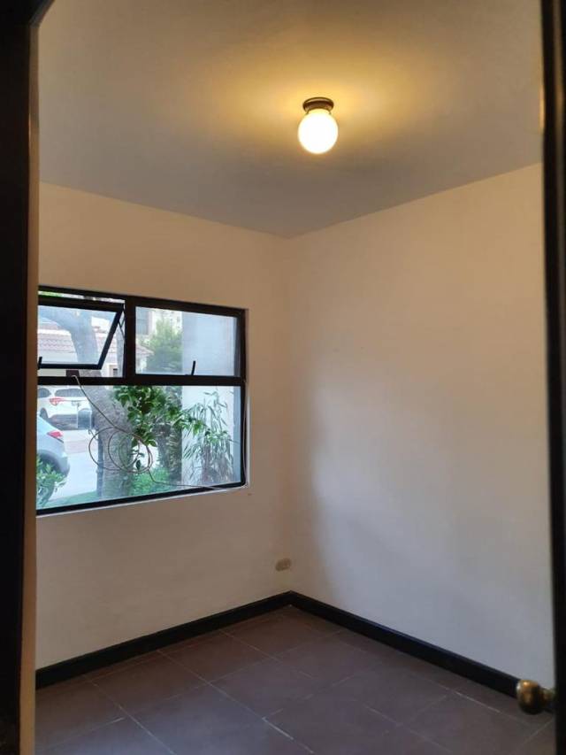 (+1) Casa Cumbres de San Gaspar, Zona 16 - Miniatura 4