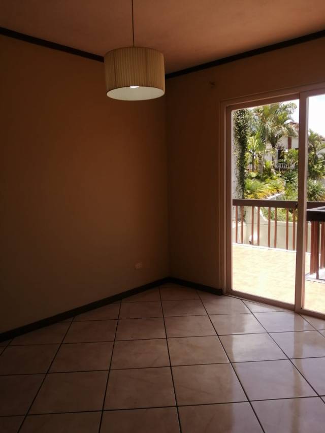 (+1) Casa Cascadas de la Montaña, Zona 16 - Image 2