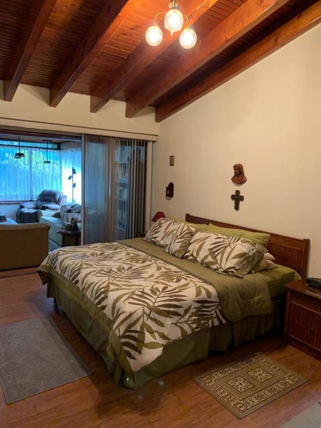 Vendo casa en exclusivo sector de San Cristóbal - Image 5