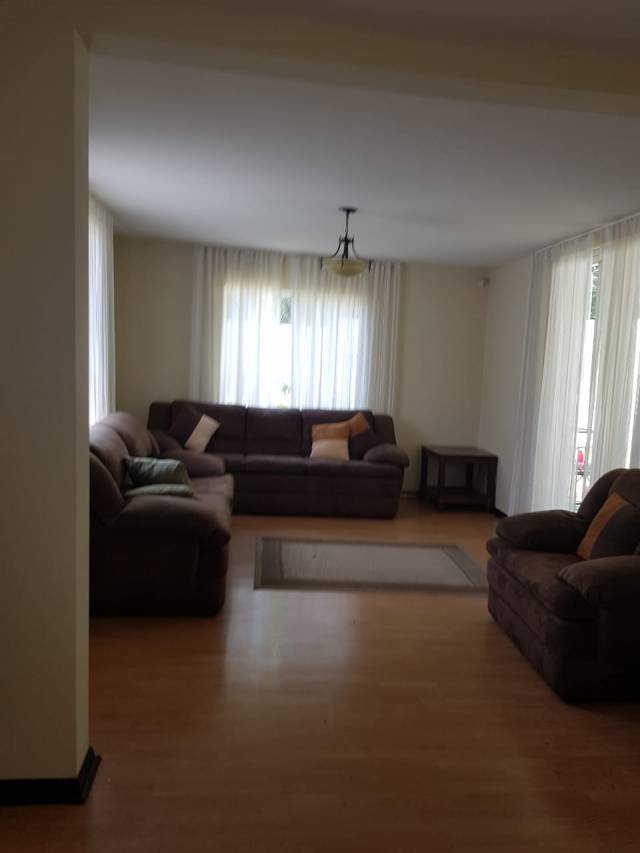 (+1) Casa Condado Naranjo, Zona 4, Mixco - Image 2