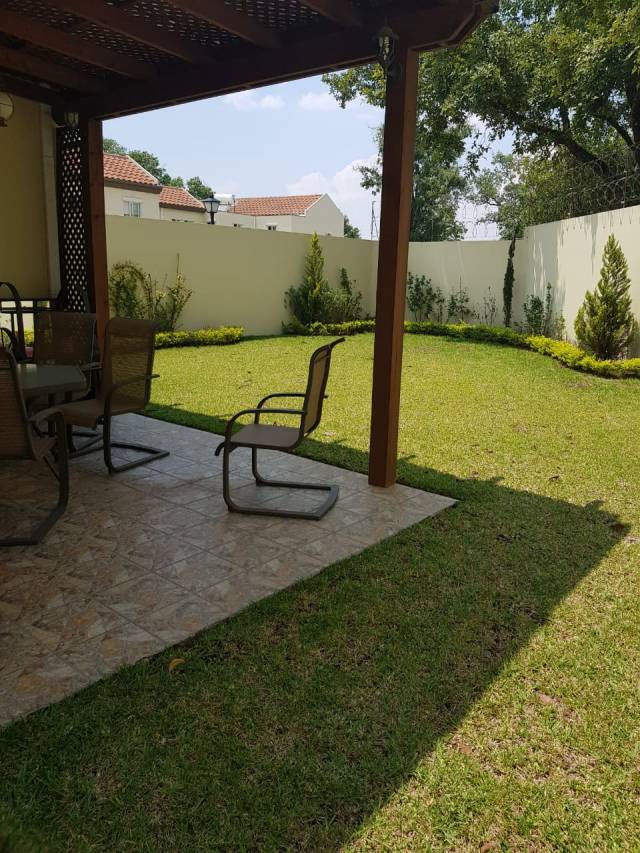 (+1) Casa Condado Naranjo, Zona 4, Mixco - Miniatura 6