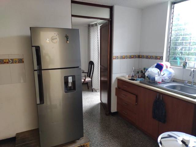 (+1) Casa Residenciales San Carlos, Zona 11 - Image 3