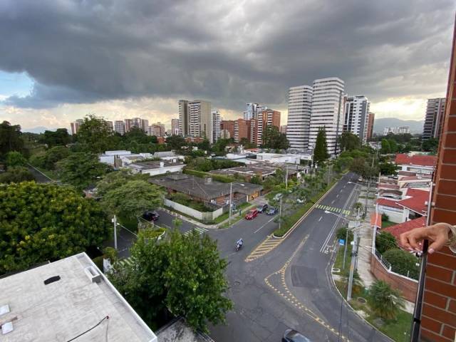 (+1) Apartamento Zona 14 - Miniatura 4