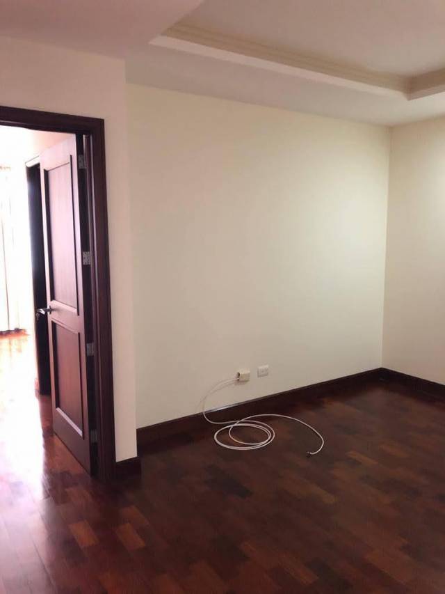 Apartamento en venta zona 10 - Miniatura 2