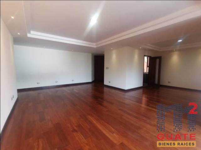 Apartamento de 196 m2 de construcción en Renta, Zona 15 - Image 2
