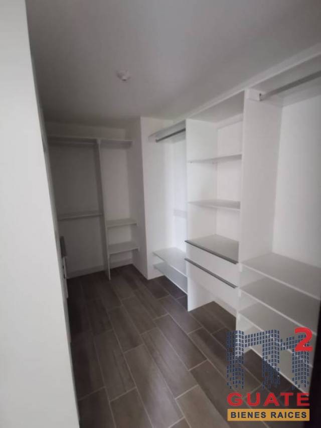 Apartamento de 137 m2 de construcción en Venta, Zona 14 - Miniatura 9