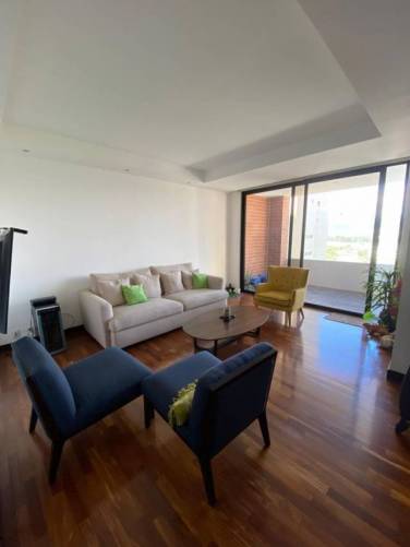 (+1) Apartamento Lantana, Zona 14 - Image 1