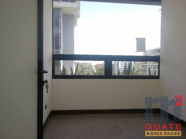 Oficina de 35 m2 de construcción en Renta, Zona 09 - Image 4