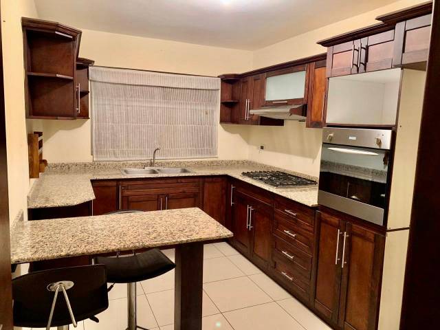 (+1) Casa Condominio Fresnos II, Zona 8, Mixco - Image 4