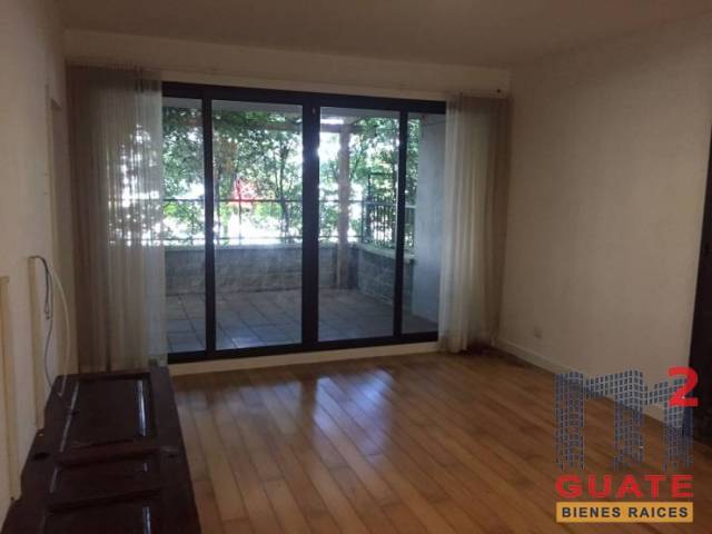 Casa de 255 m2 de construcción en Renta, Muxbal